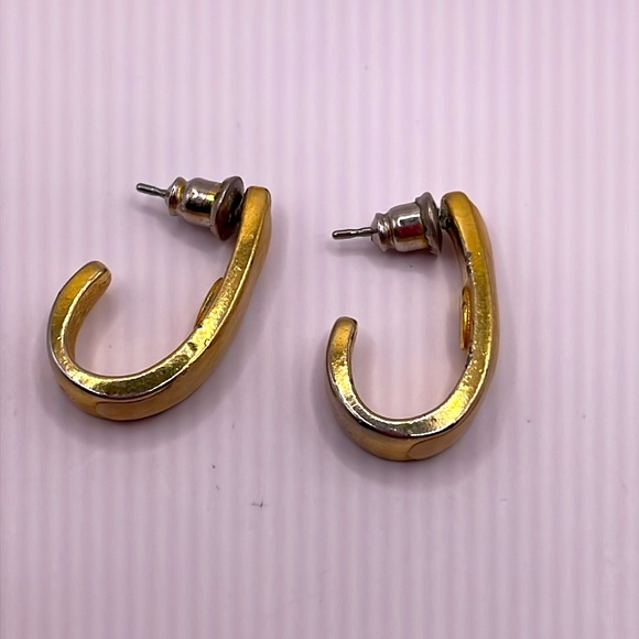 Vintage Gold Tone Beige Enamel Dangle Drop Statement Earrings - Picture 3 of 3